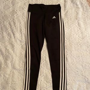 Adidas leggings. size small. womens
